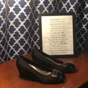 Size 7 black wedges